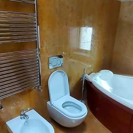 Palazzo Scura 3*