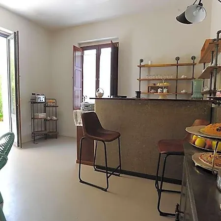 Palazzo Scura Bed & Breakfast 3*