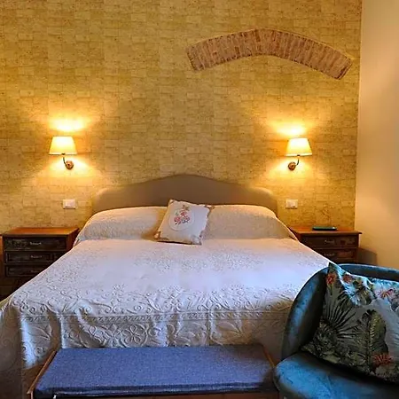 Palazzo Scura Bed & Breakfast 3*